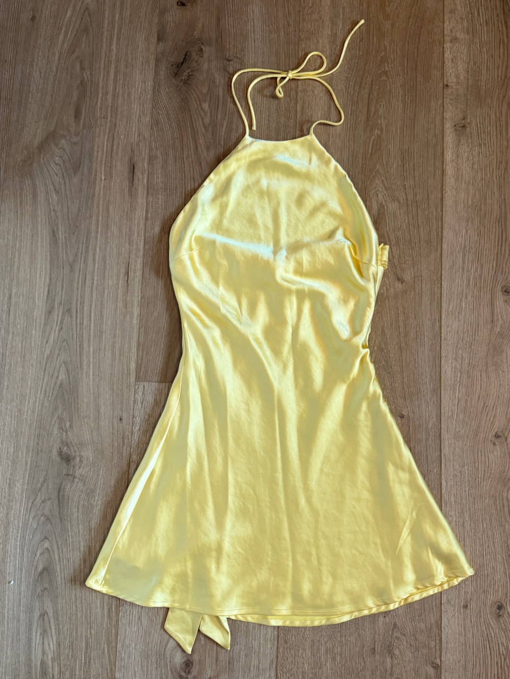 Lena “tied with a bow” yellow dress- like new, small